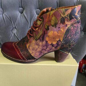 L' Artiste GimmieLove Bootie in Bordeaux Multi Women's Size 37(US 6.5/7)